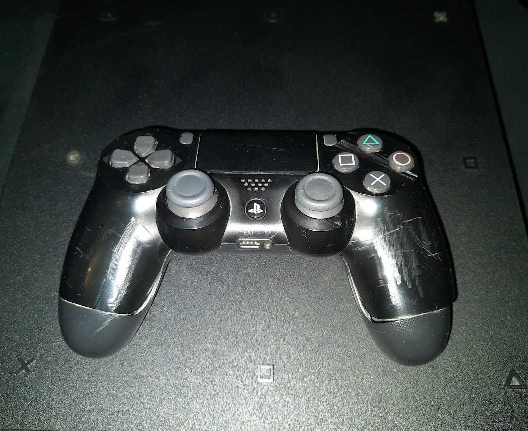 Konsola PS4 Slim 500GB + Pad + kable