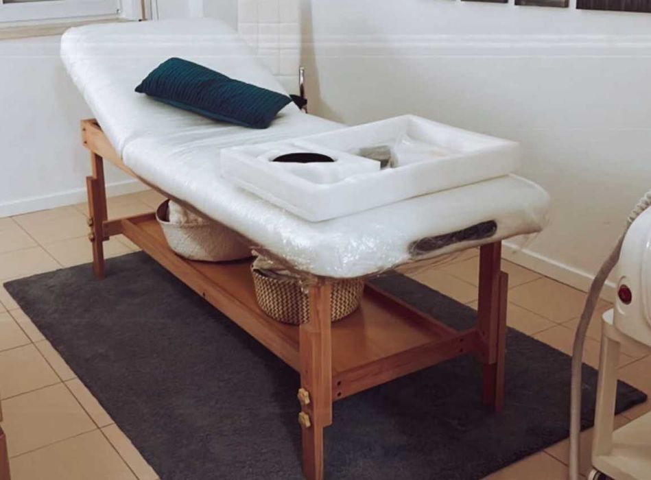 Marquesa fixa de madeira