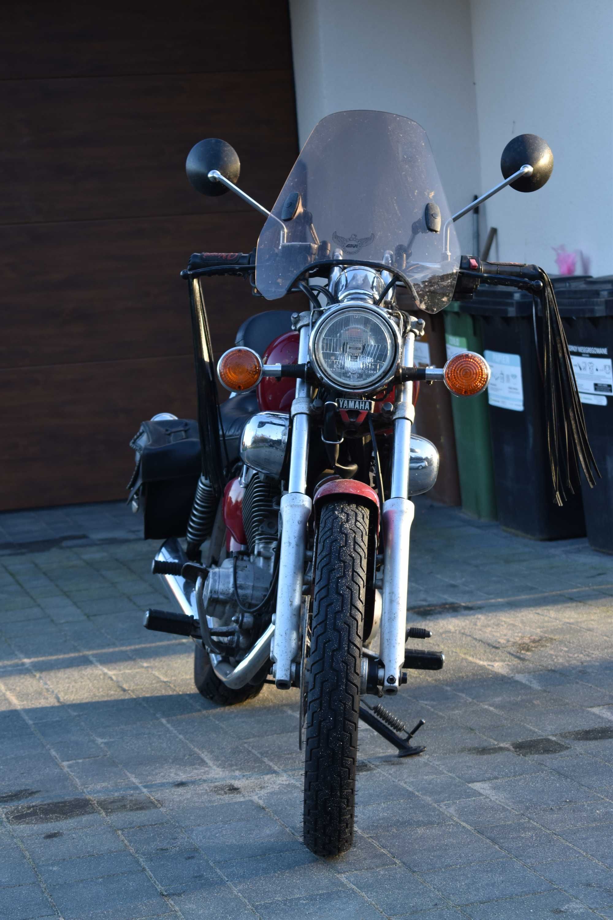 Motocykl Yamaha XV 250