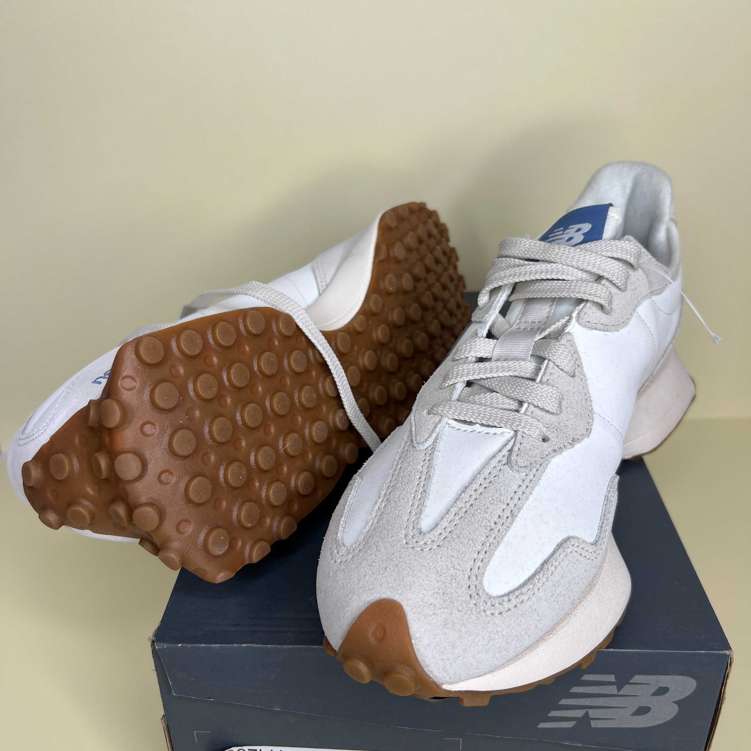 Оригінальні жіночі кросівки New Balance U327LU 42 Розмір Устілка 26,5