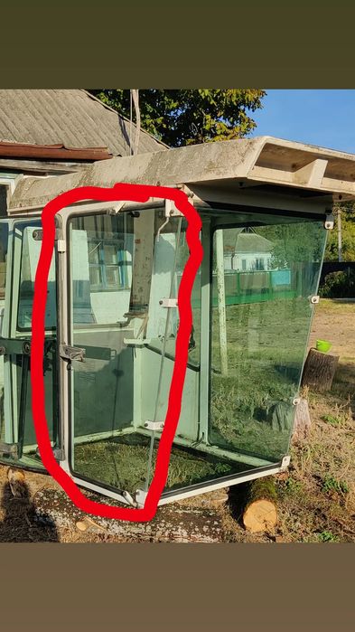 Скло на кабіну комбайна Марал е281