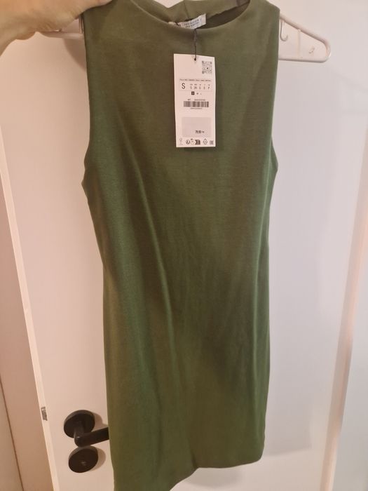 Sukienka zara zielona na lato