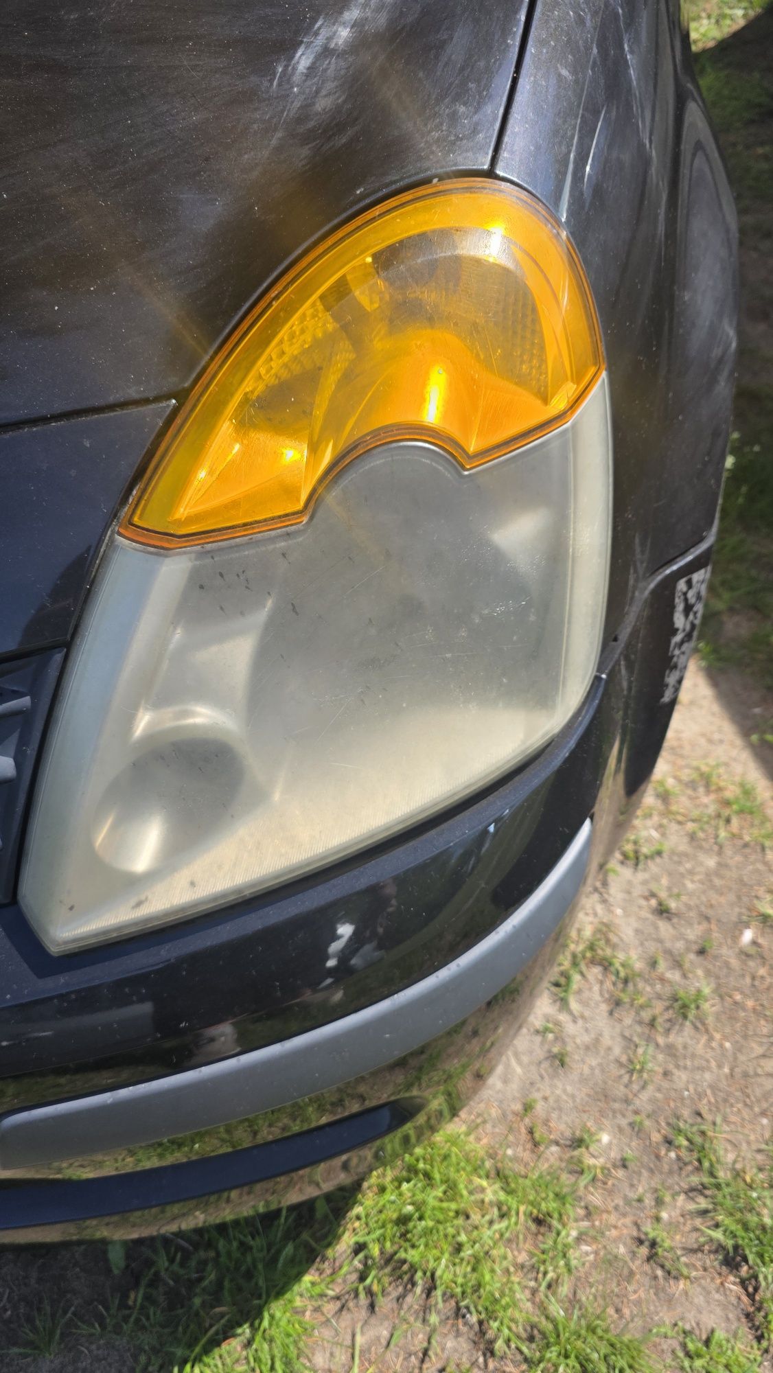 Lampy przód Renault Modus 2004r