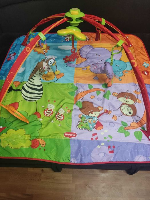 Розвиваючий килимок Tiny love Safari