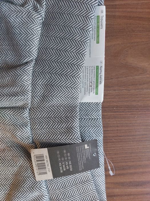 Spodnie dresowe rozmiar XS 32 / 34 NOWE z metką siwe szare