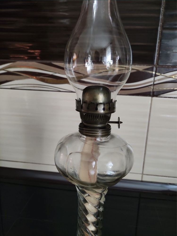 Duża szklana lampa naftowa nr.5946
