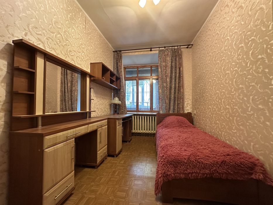 Француз бульвар 3 ком 60 м2 Сталинка