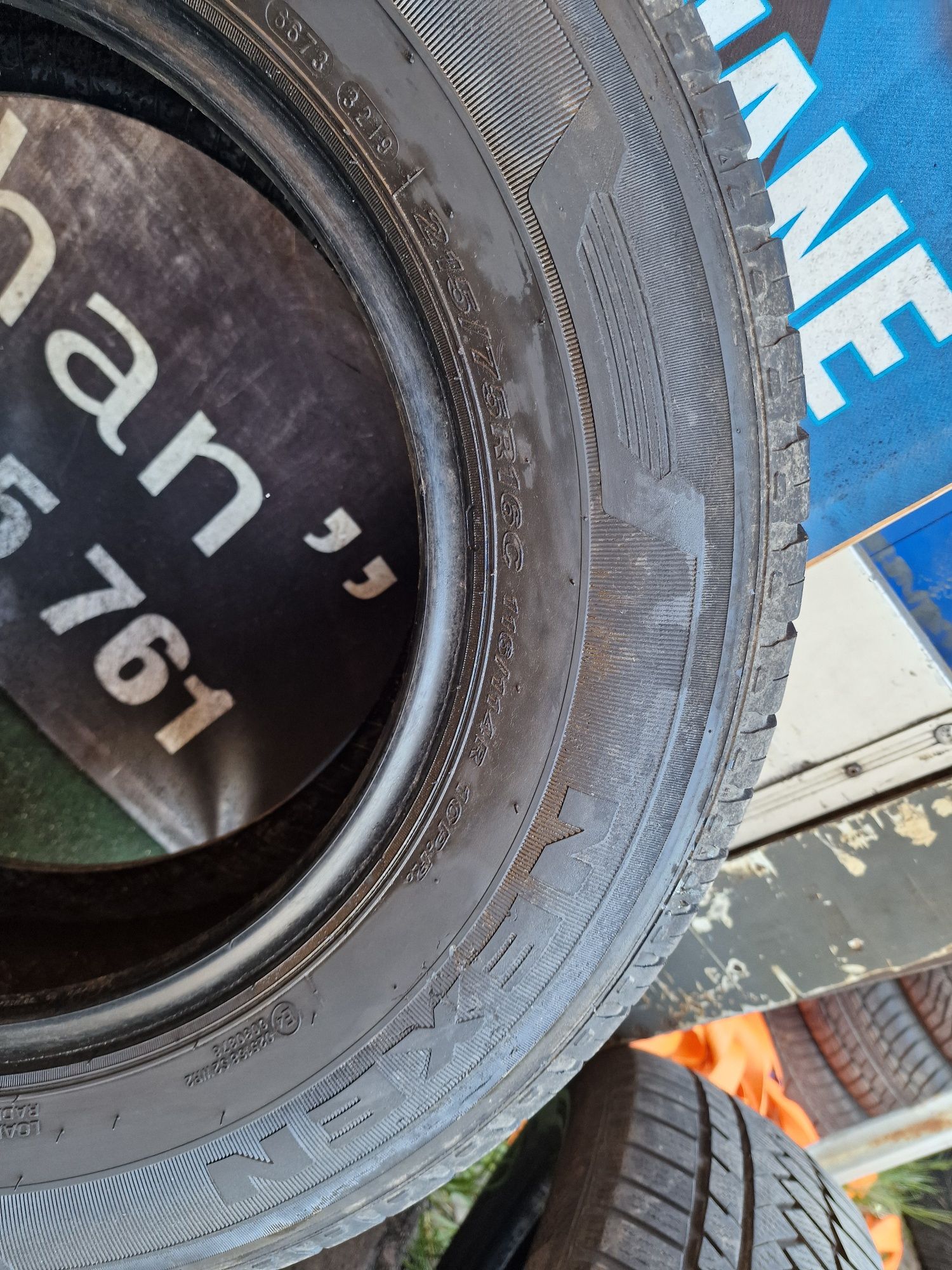Opony letnie 215/75/16C Hankook wzmacniane Para 7.4mm