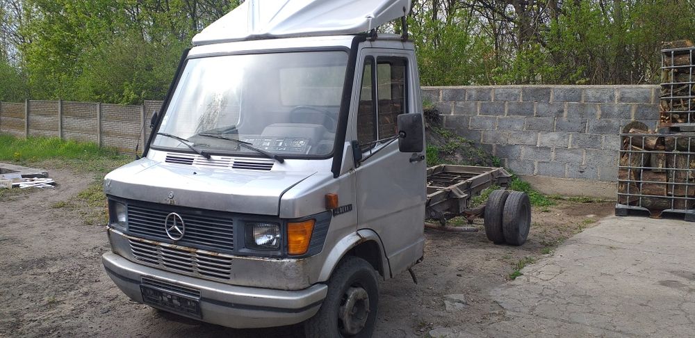 Mercedes 410, Sprinter, 2.9D bliźniak.