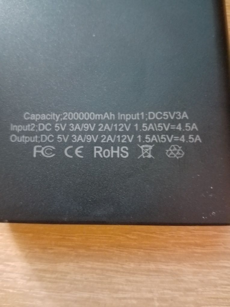 Продам Power Bank 200000 mAh 120 W.