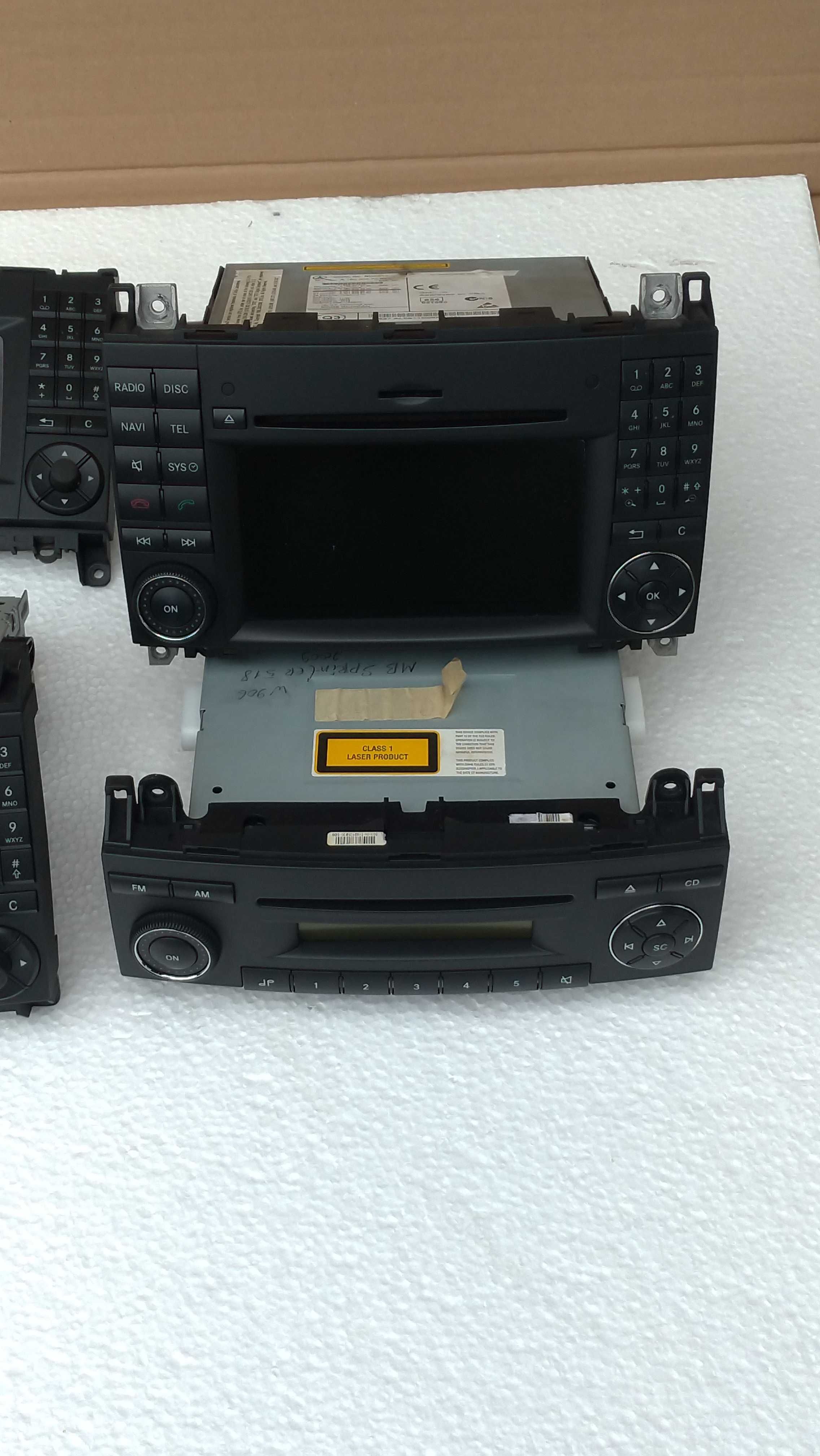 Autoradio Original Mercedes Sprinter W906, Vito W447,639, VW Crafter.