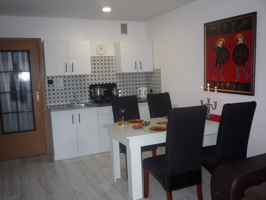 Wynajem domu z widokiem na jezioro  dla pracowników i       turystow