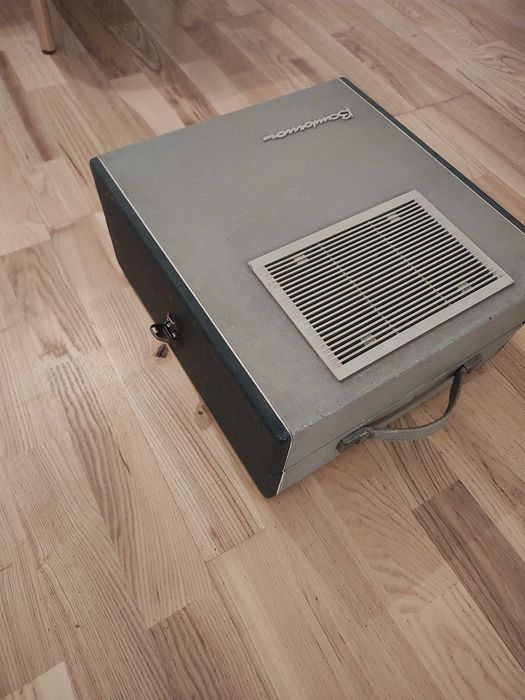 Gramofon Bambino 2 1969r.