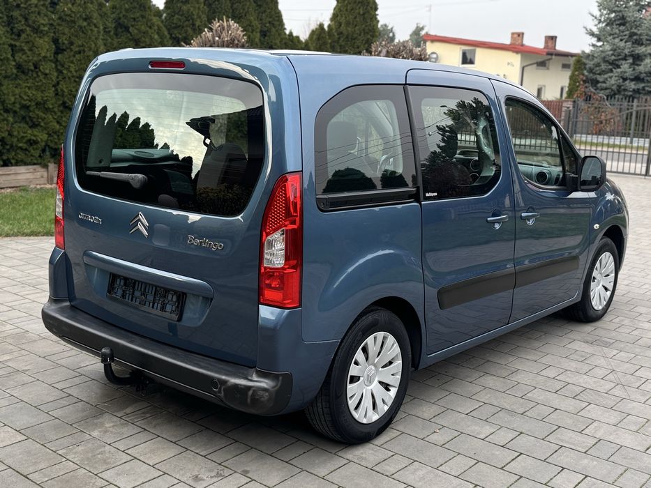 Citroen Berlingo 1.6 110km - stary silnik NFU, hak, nowy rozrząd, 5os.