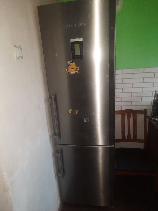 Продам холодильник Libherr в нормальному стані