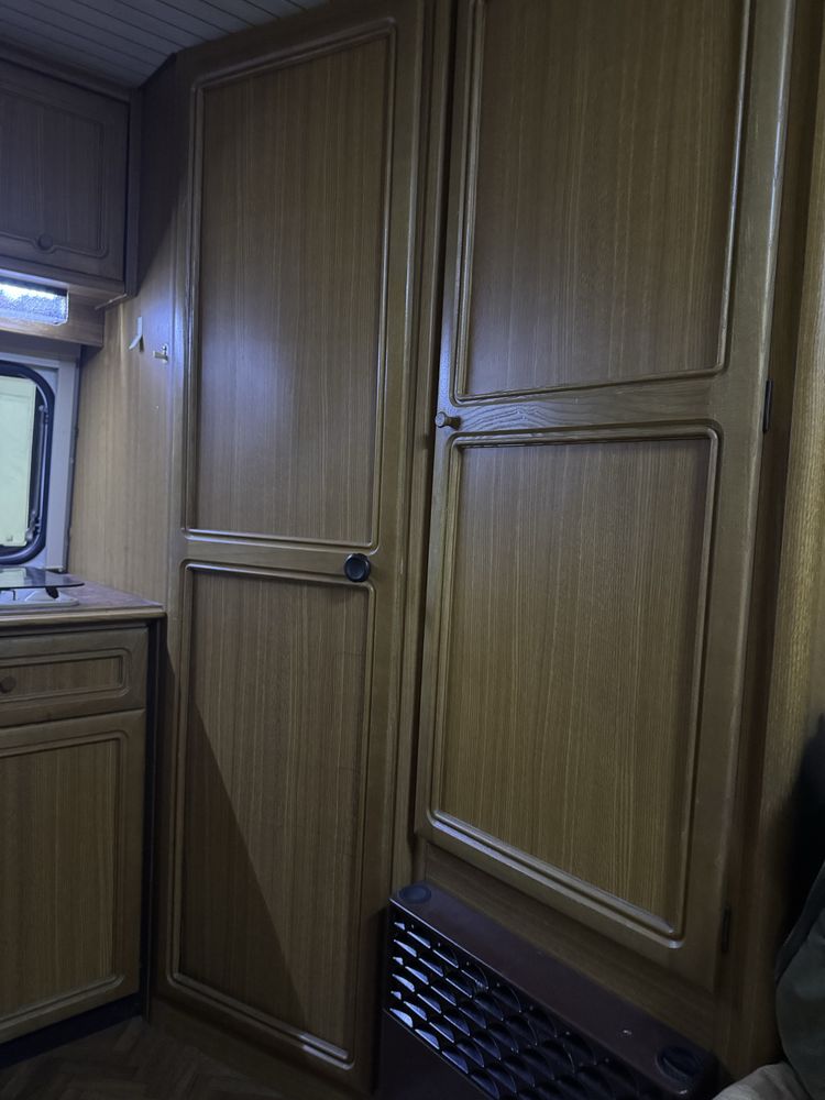 Кемпінг HOBBY 380 караван автобудинок гаражний стан