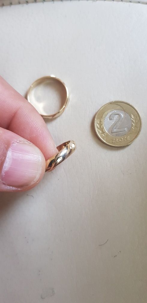 Nowe złote obrączki ślubne próba 585 apart rozmiar 16 i 23