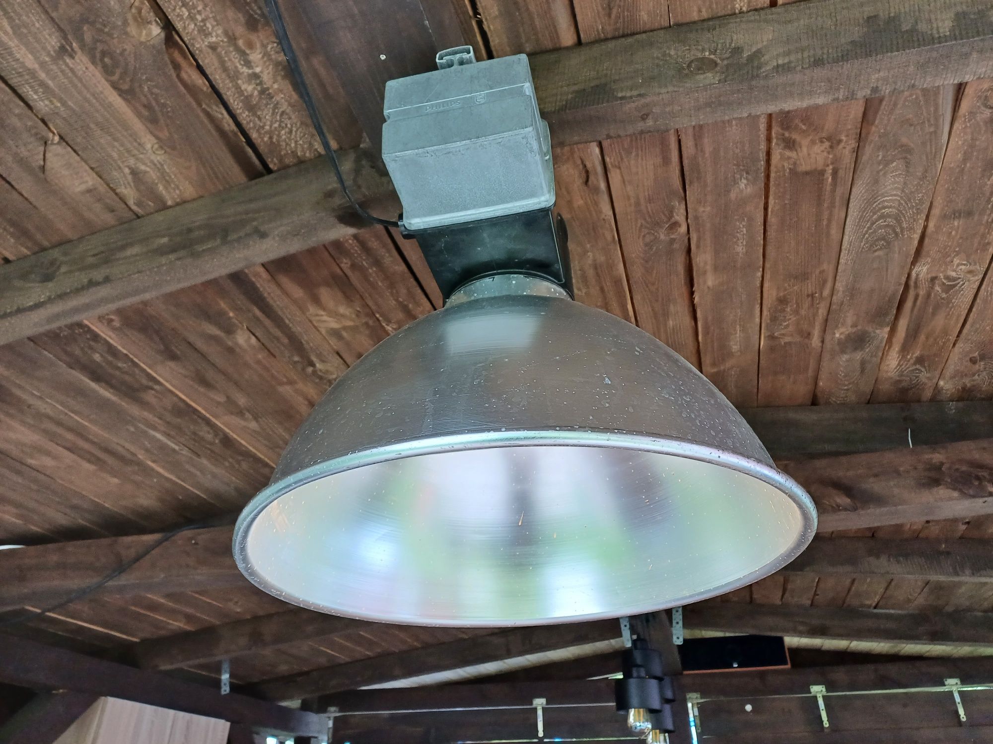 Lampa industrialna lampa magazynowa