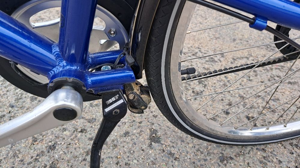 Rower Mercedes na pasku