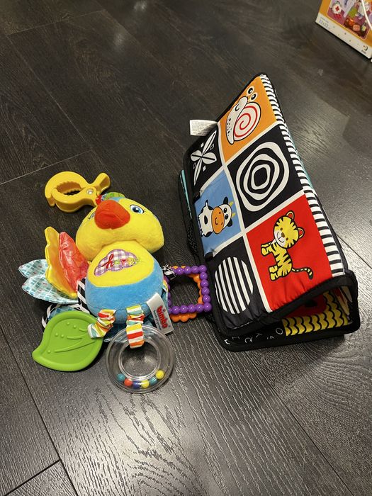 Розвиваючі іграшки для малюків