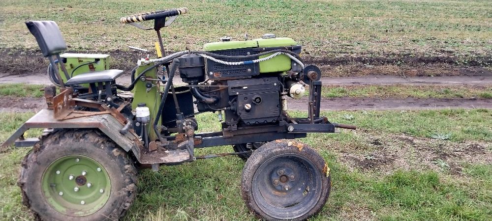 Продам мототрактор зубр 12к.с.