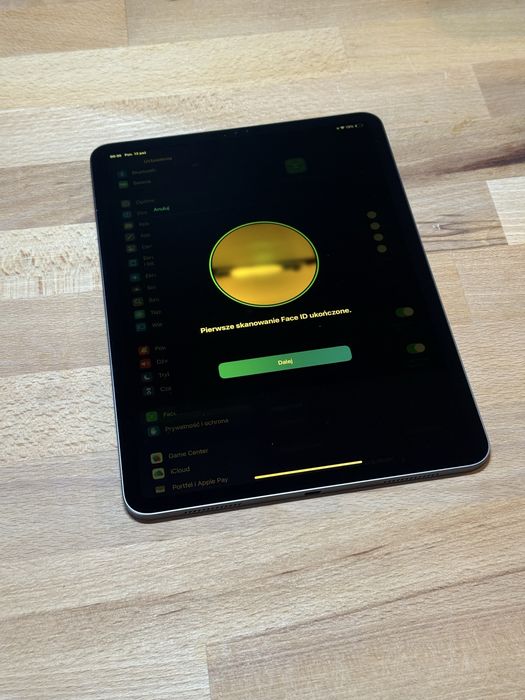 iPad Pro 11cali druga generacja A2228 czarny 128GB ładny stan wizualny