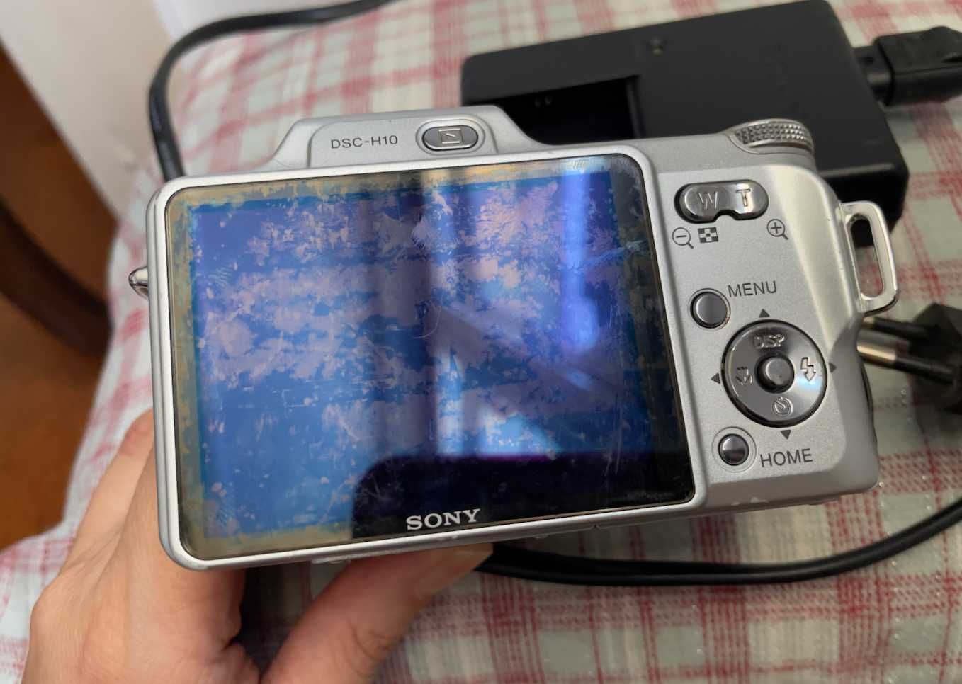 Sony Cyber-Shot DSC-H10