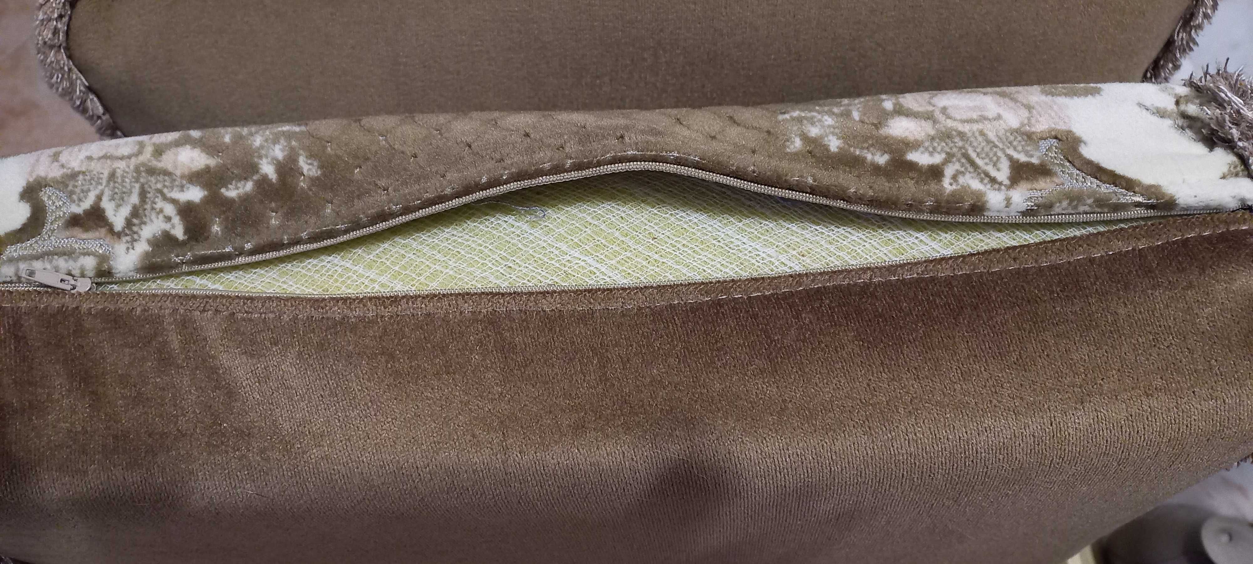 Terno de sofás em tecido