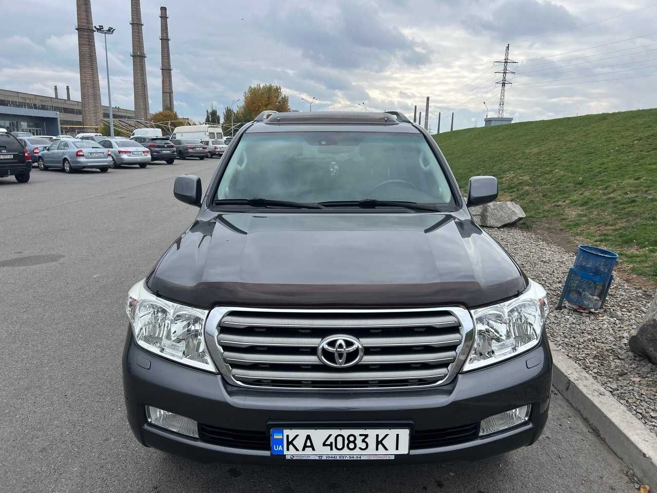 Toyota Land Cruiser 200