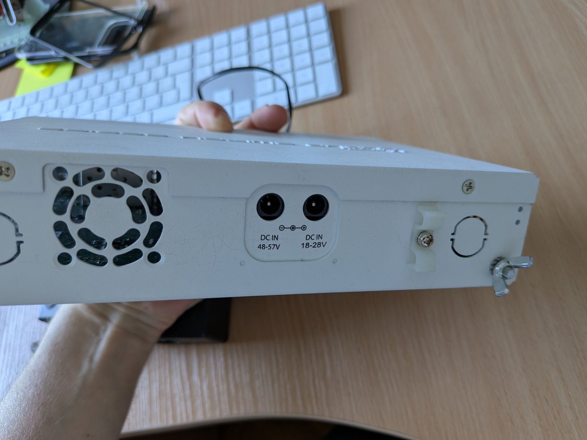 Mikrotik crs112-8p-4s-in