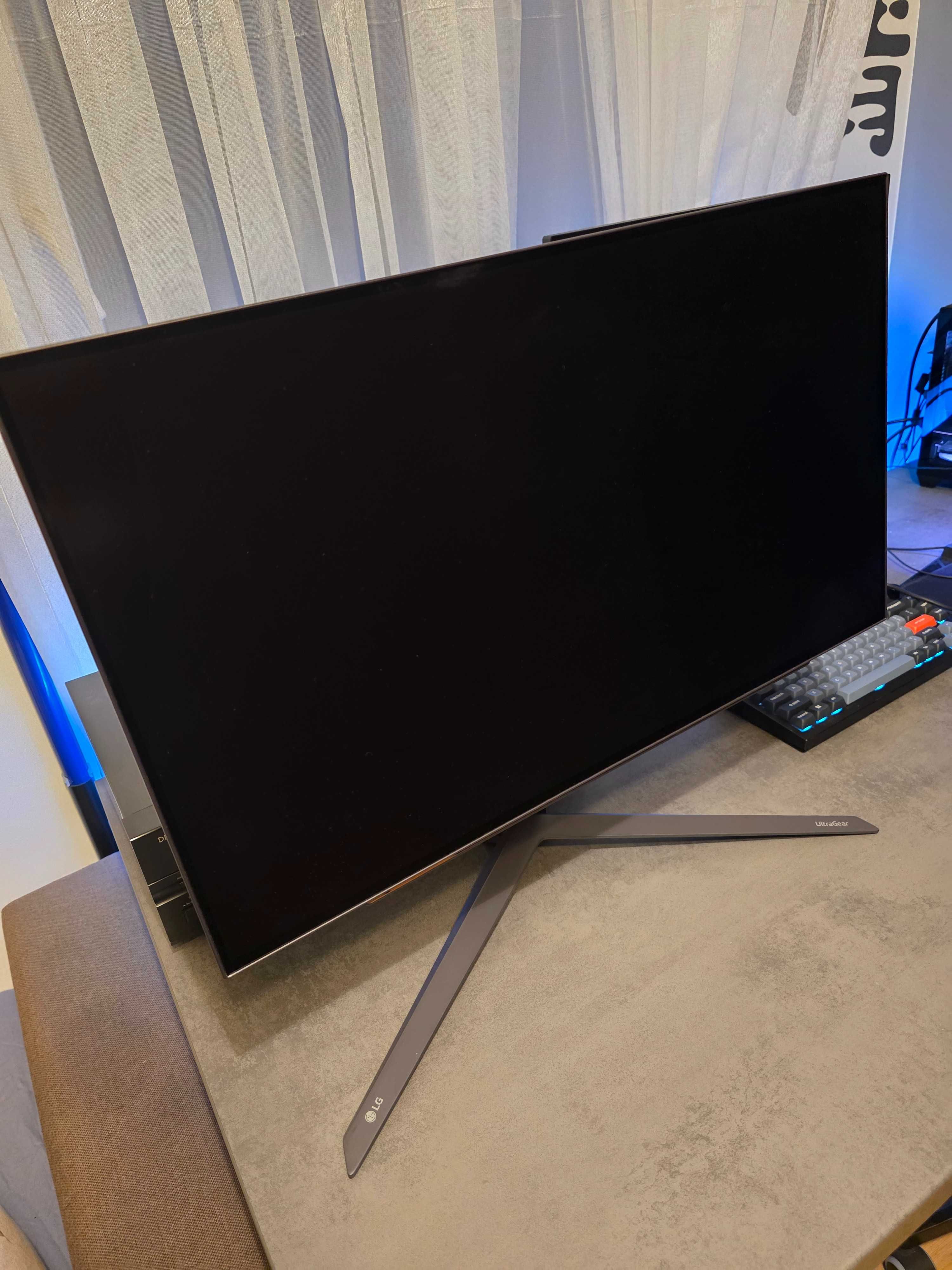 Monitor LG 27GR95QE OLED Stan Idealny