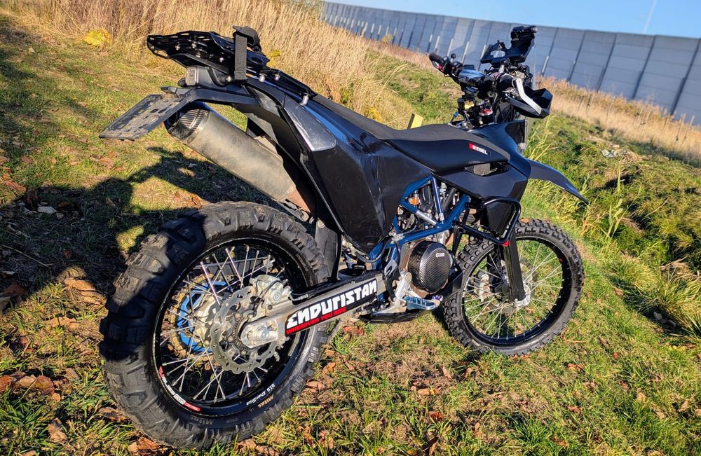 Husqvarna 701 enduro rally baja