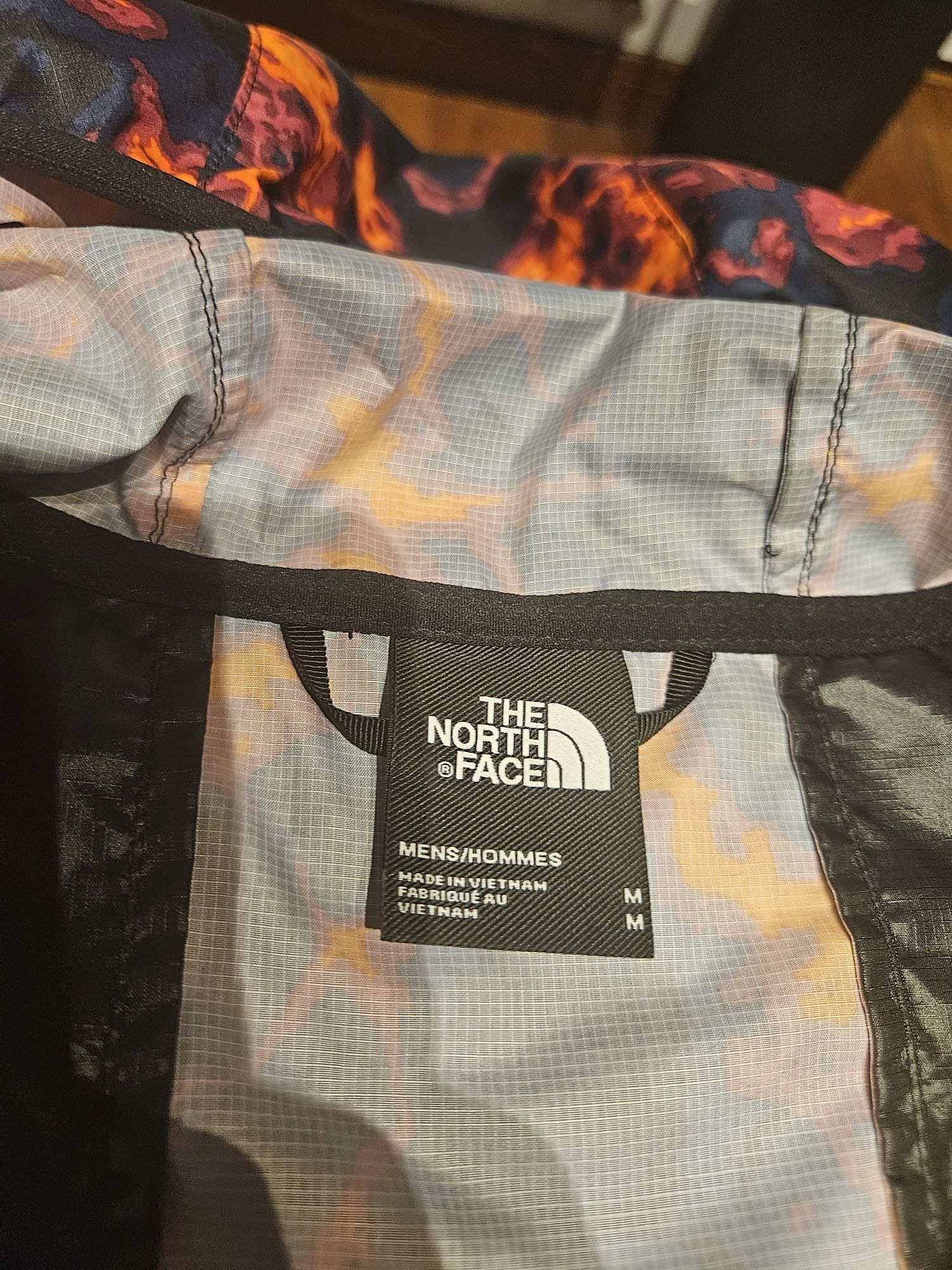 Wiatrówka North Face rozmiar M