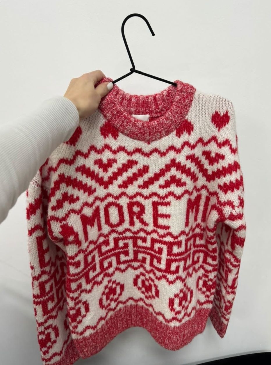 Неймовірно стильний светр amore mio від h&m