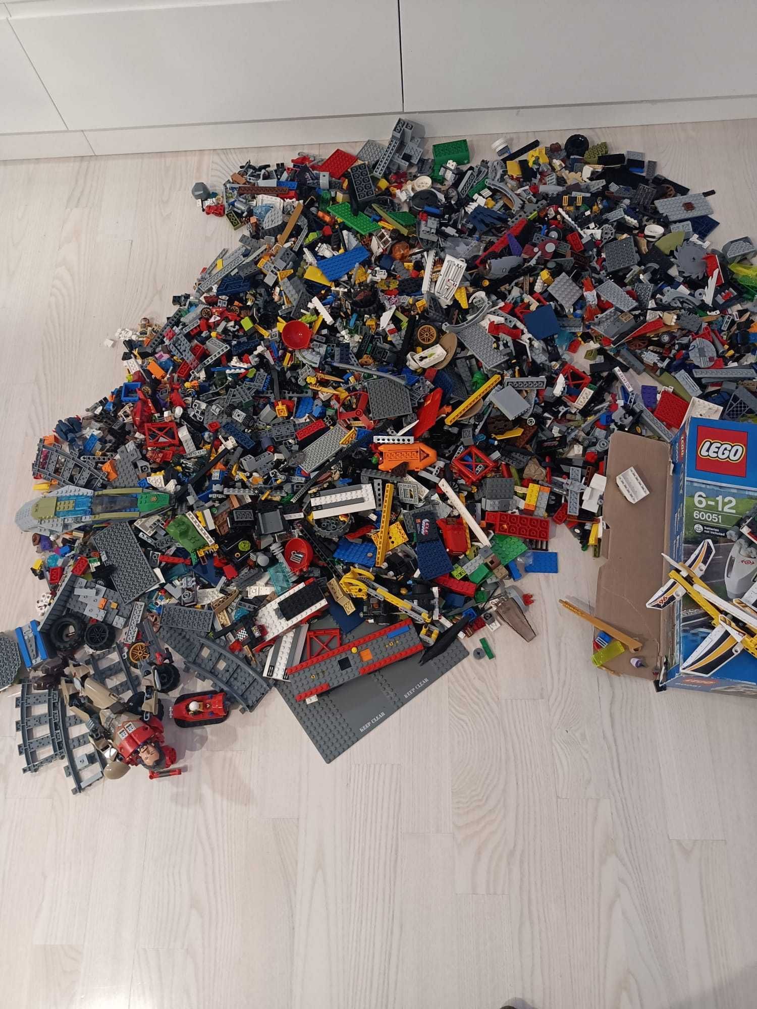 Klocki LEGO dużo