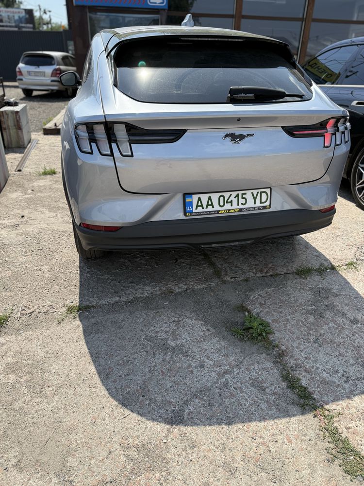 Оренда Ford Mustang Mach-E