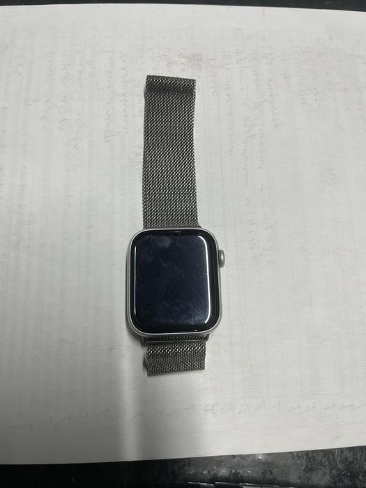 Продам Apple watch se 44мм