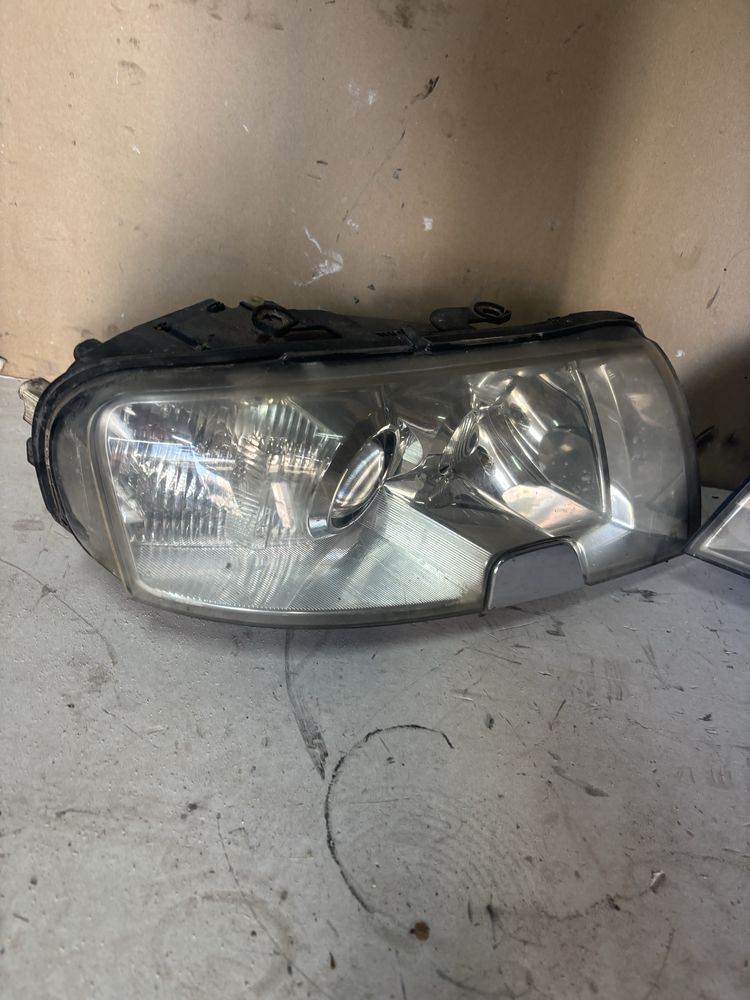 Lampy przód przednie lewa prawa Skoda superb I 1 xenon