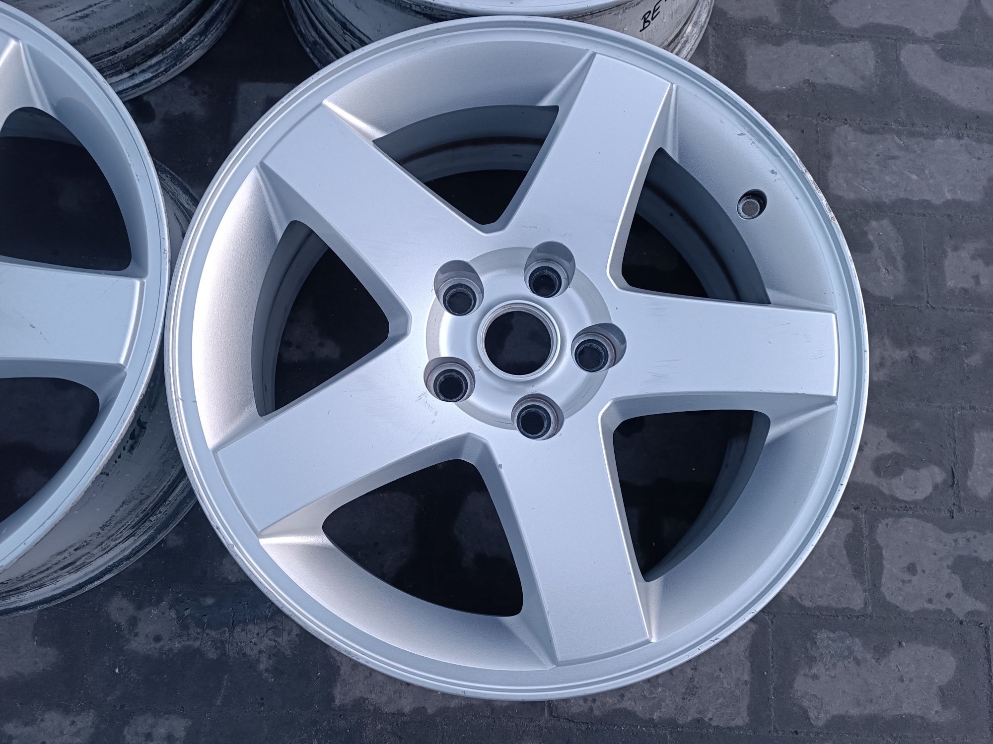 Felgi Alu Magnum Durango Charger 5x115 7J17
