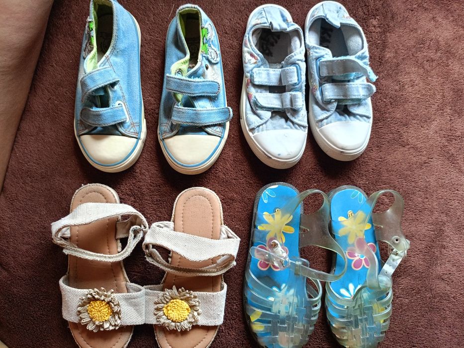 Обменяю детскую обувь