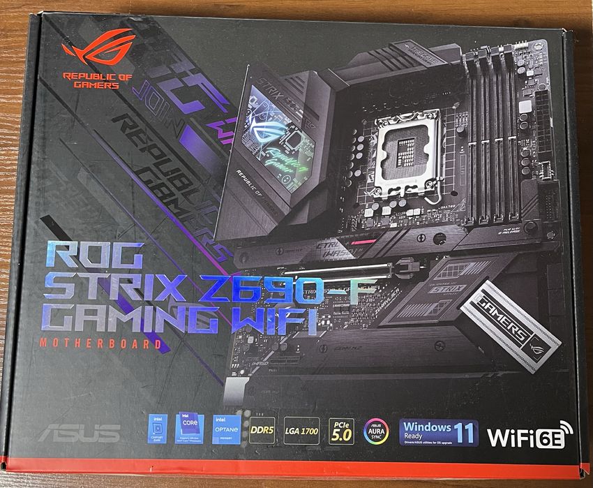Материнская плата ASUS ROG STRIX Z690-F