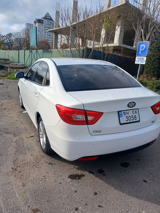 Автомобиль FAW B30. 2020 г.8200$