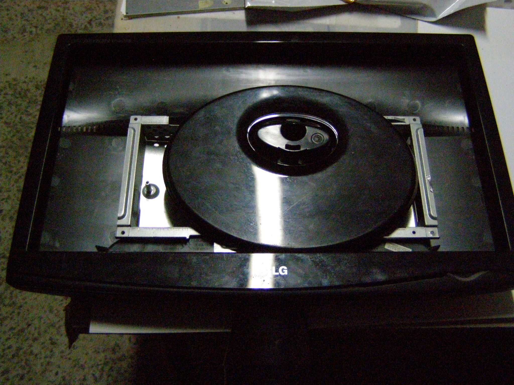 LG W1943SB-PF--розбiр битого