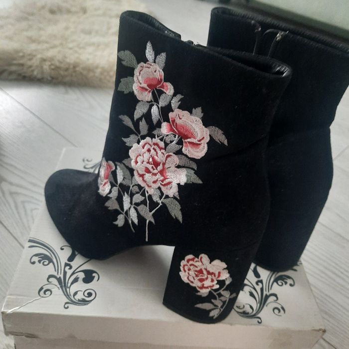 Чоботи жіночі , вишиті