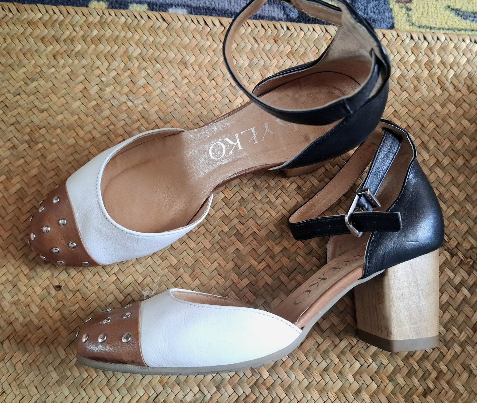 Ryłko skóra naturalna buty obcas sandały słupek skórzane