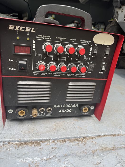 Аргонодуговий зварювальний арарат