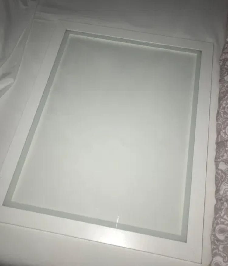 Prateleira para closet Ikea 50x58 cm em vidro e branco