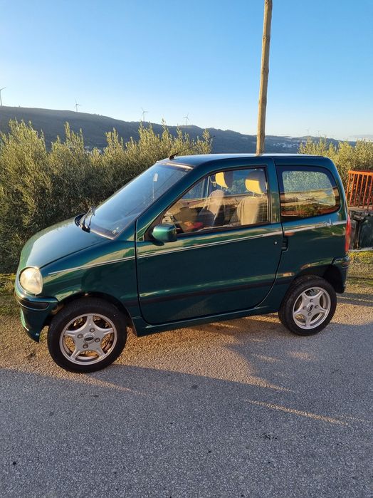 Vendo carro sem carta