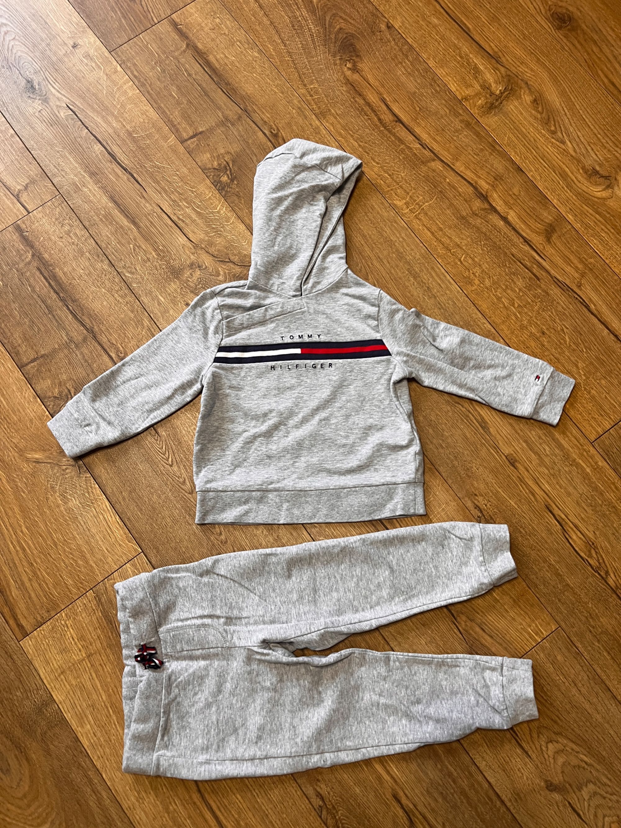 Dres Tommy hilfiger zestaw
