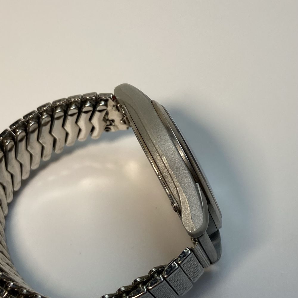 160 Годинник часы Citizen Q&Q EL31 оригінал